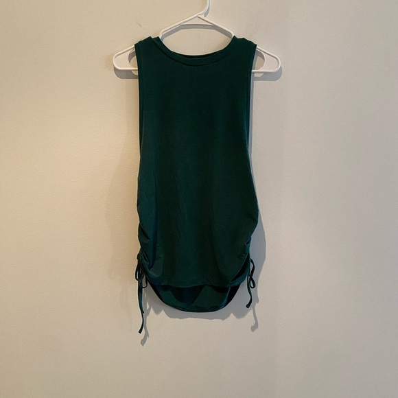 Gapfit Breathe Green Tank Top - Picture 1 of 2
